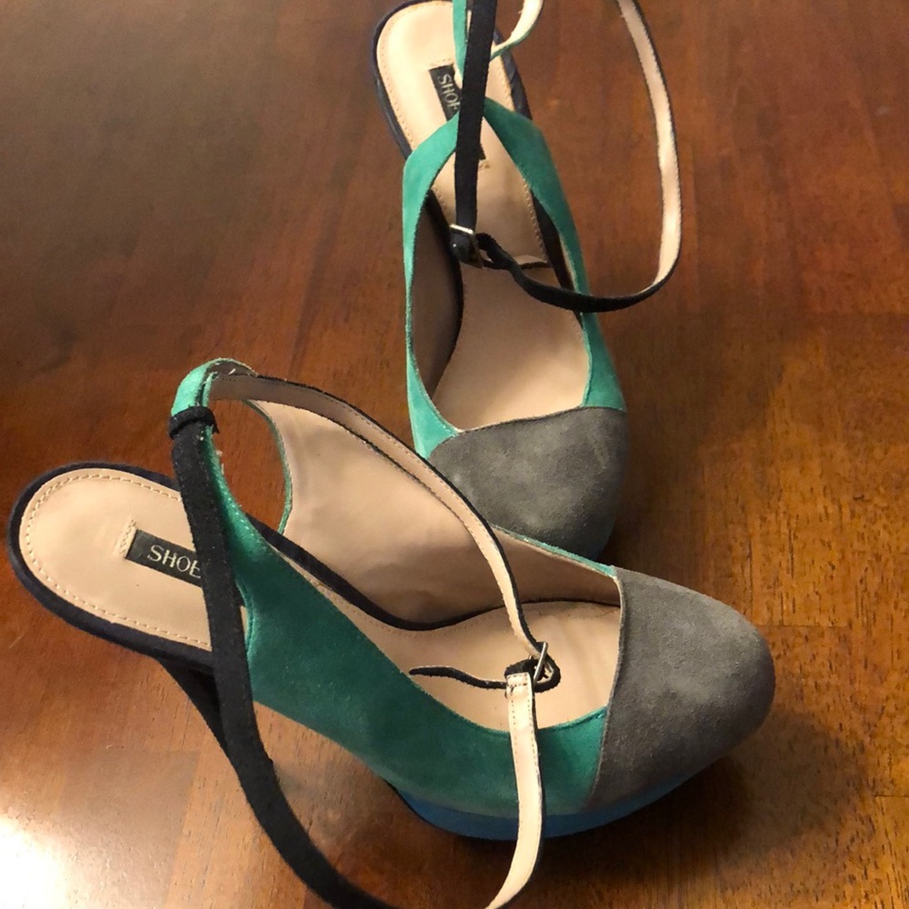 Danielle-Greene Multi Colored Pumps